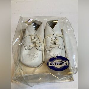 Vintage 1950’s Edwards Baby Toddler Walking Shoes Size 2 White Original Box